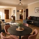 Raekoja Plats View Apartment *