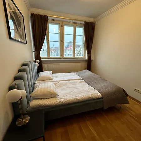 Raekoja Plats View Apartment Apartamento