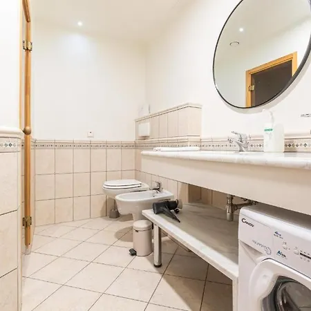 Old Town Square Apartamento Talin